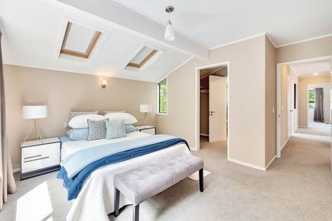 Photo of property in 1/31 Deverell Place, Northcross, Auckland, 0632