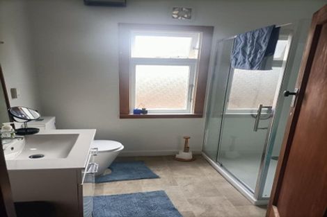 Photo of property in 28 Rangitane Street, Palmerston North, 4414