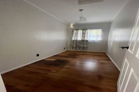 Photo of property in 12 Connolly Avenue, Mount Roskill, Auckland, 1041