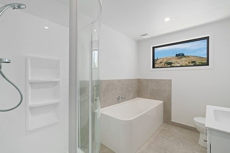 Photo of property in 2 Lauder Street, Lake Hayes, Queenstown, 9304