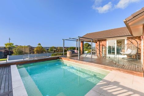 Photo of property in 14 Judith Anne Drive, Pukekohe, 2120