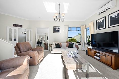 Photo of property in 18 Munro Place, Flagstaff, Hamilton, 3210