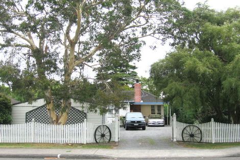 Photo of property in 16 Mangaroa Hill Road, Maoribank, Upper Hutt, 5018