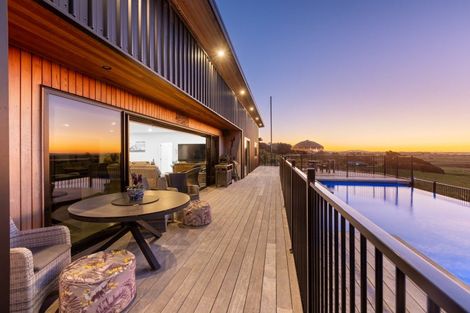 Photo of property in 574 Mokau Road, Mimi, Urenui, 4377