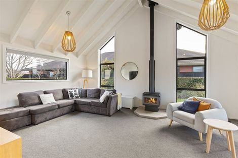 Photo of property in 44 Karnak Crescent, Russley, Christchurch, 8042