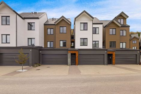 Photo of property in 2/22 Bullendale Drive, Arthurs Point, Queenstown, 9371