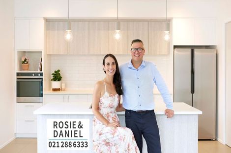 Photo of property in 120a Matipo Road, Te Atatu Peninsula, Auckland, 0610