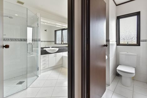 Photo of property in 2/28 Gills Avenue, Papakura, 2110