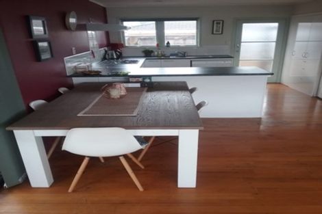 Photo of property in 2/92 Grey Street, Onehunga, Auckland, 1061