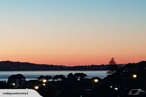 Photo of property in 25 Rosario Crescent, Red Beach, 0932