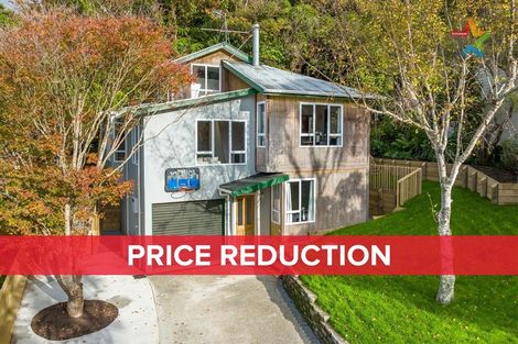 Photo of property in 117 Tirohanga Road, Tirohanga, Lower Hutt, 5010