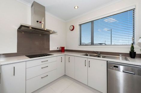 Photo of property in 55 Shrule Place, Huntington, Hamilton, 3210