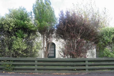 Photo of property in 90 Shamrock Street, Takaro, Palmerston North, 4412