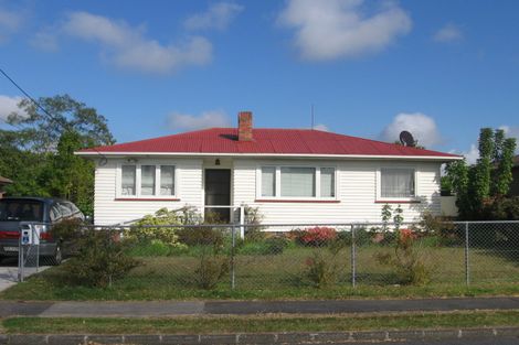 Photo of property in 36 Reid Road, New Lynn, Auckland, 0600