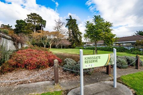 Photo of property in 5 Kingsgate Row, Havelock North, 4130