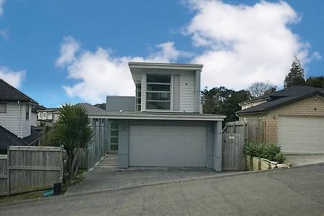 Photo of property in 28 Bur Oak Terrace, Schnapper Rock, Auckland, 0632