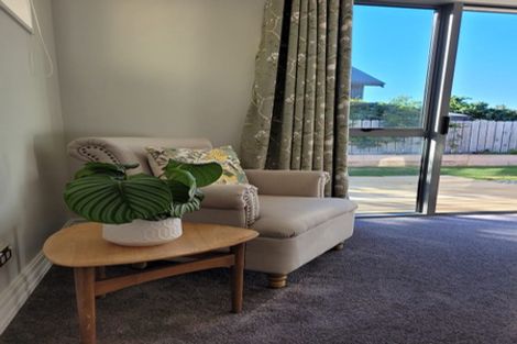 Photo of property in 56 Erskine Street, Lake Hayes, Queenstown, 9304