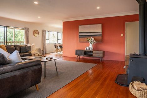 Photo of property in 137 Hinemoa Street, Birkenhead, Auckland, 0626