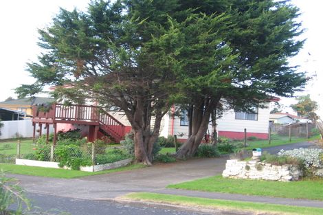 Photo of property in 4 Darnell Crescent, Clover Park, Auckland, 2019