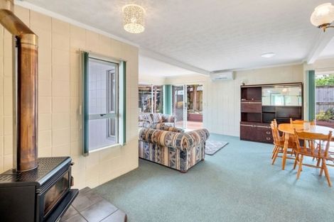 Photo of property in 1/18 Matuhi Rise, Henderson, Auckland, 0612