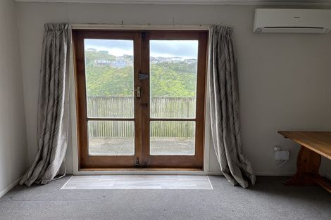 Photo of property in 29 Kitchener Terrace, Johnsonville, Wellington, 6037