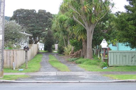 Photo of property in 50 Awaroa Road, Helensville, 0800