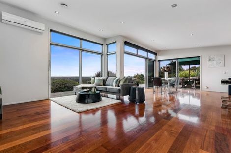 Photo of property in 47 Harry Dreadon Road, Opaheke, Papakura, 2584