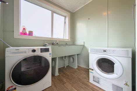 Photo of property in 2 Hamilton Street, East Gore, Gore, 9710