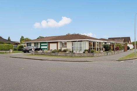 Photo of property in 2/10 Nyoli Street, Northcote, Christchurch, 8052