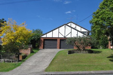 Photo of property in 1/877 Beach Road, Waiake, Auckland, 0630