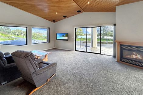 Photo of property in 22 Wainui Road, Raglan, 3225