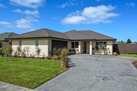 Photo of property in 50 Armstrong Avenue, Carterton, 5713