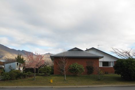 Photo of property in 43 Mount Iron Drive, Wanaka, 9305