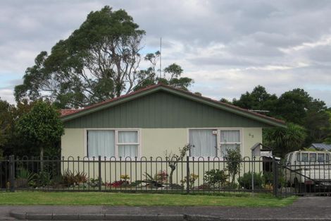 Photo of property in 68 Harmel Road, Glendene, Auckland, 0602