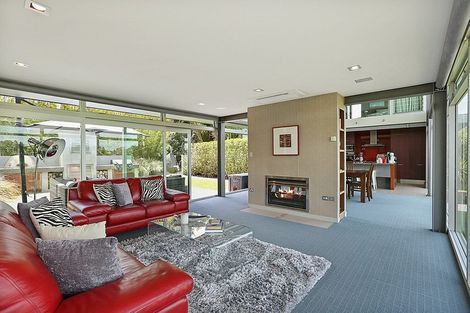Photo of property in 6b Highfield Place, Highlands Park, New Plymouth, 4312