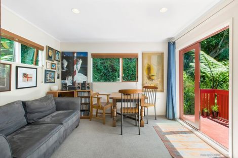 Photo of property in 6a Joll Street, Karori, Wellington, 6012