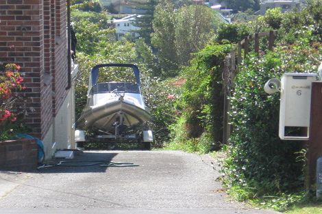 Photo of property in 6 Garadice Road, Rothesay Bay, Auckland, 0630