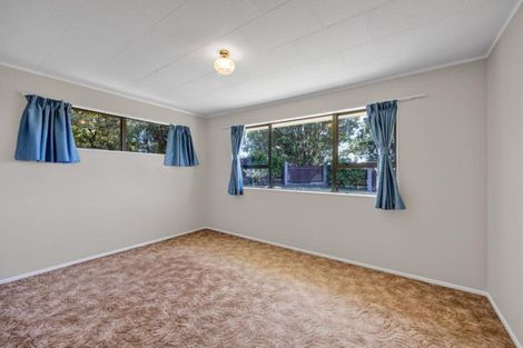 Photo of property in 20 Poplar Grove, Whalers Gate, New Plymouth, 4310