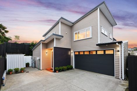 Photo of property in 59 Sunshine Boulevard, Sunnyvale, Auckland, 0612