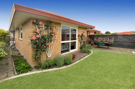 Photo of property in 2/58b Daniels Road, Redwood, Christchurch, 8051