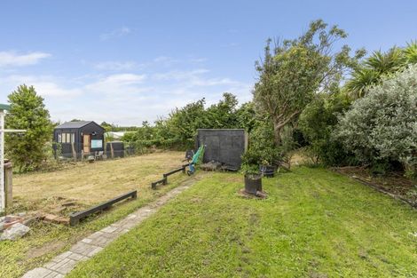 Photo of property in 7 Atkinson Street, Woodville, 4920