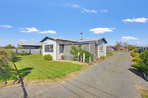 Photo of property in 24 Linklater Avenue, Foxton Beach, Foxton, 4815