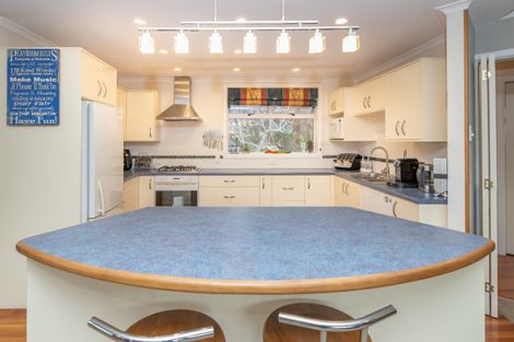 Photo of property in 393 Sawyers Arms Road, Harewood, Christchurch, 8051