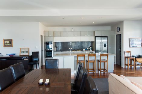 Photo of property in 319/2 Reads Quay, Gisborne, 4010