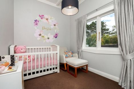 Photo of property in 1012 Great North Road, Point Chevalier, Auckland, 1022