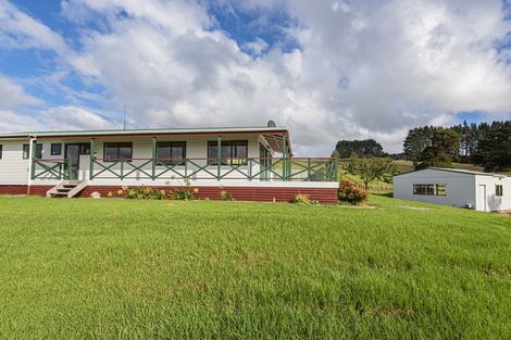Photo of property in 33 Johnson Road, Hukerenui, Hikurangi, 0182