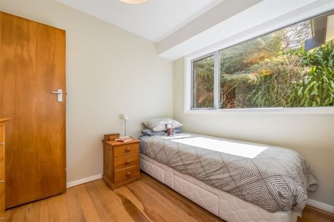 Photo of property in 19 London Road, Korokoro, Lower Hutt, 5012