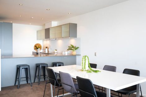 Photo of property in 306/7 Humber Street, Pandora, Napier, 4110