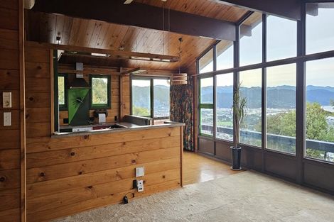 Photo of property in 35 Mulberry Street, Maungaraki, Lower Hutt, 5010