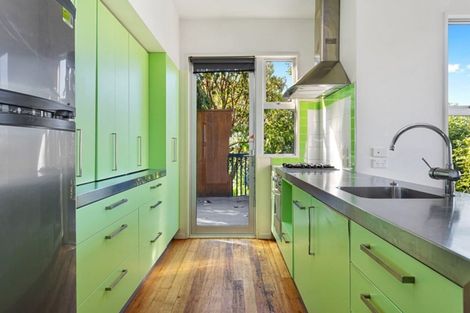 Photo of property in 17a Dudley Road, Lyttelton, 8082